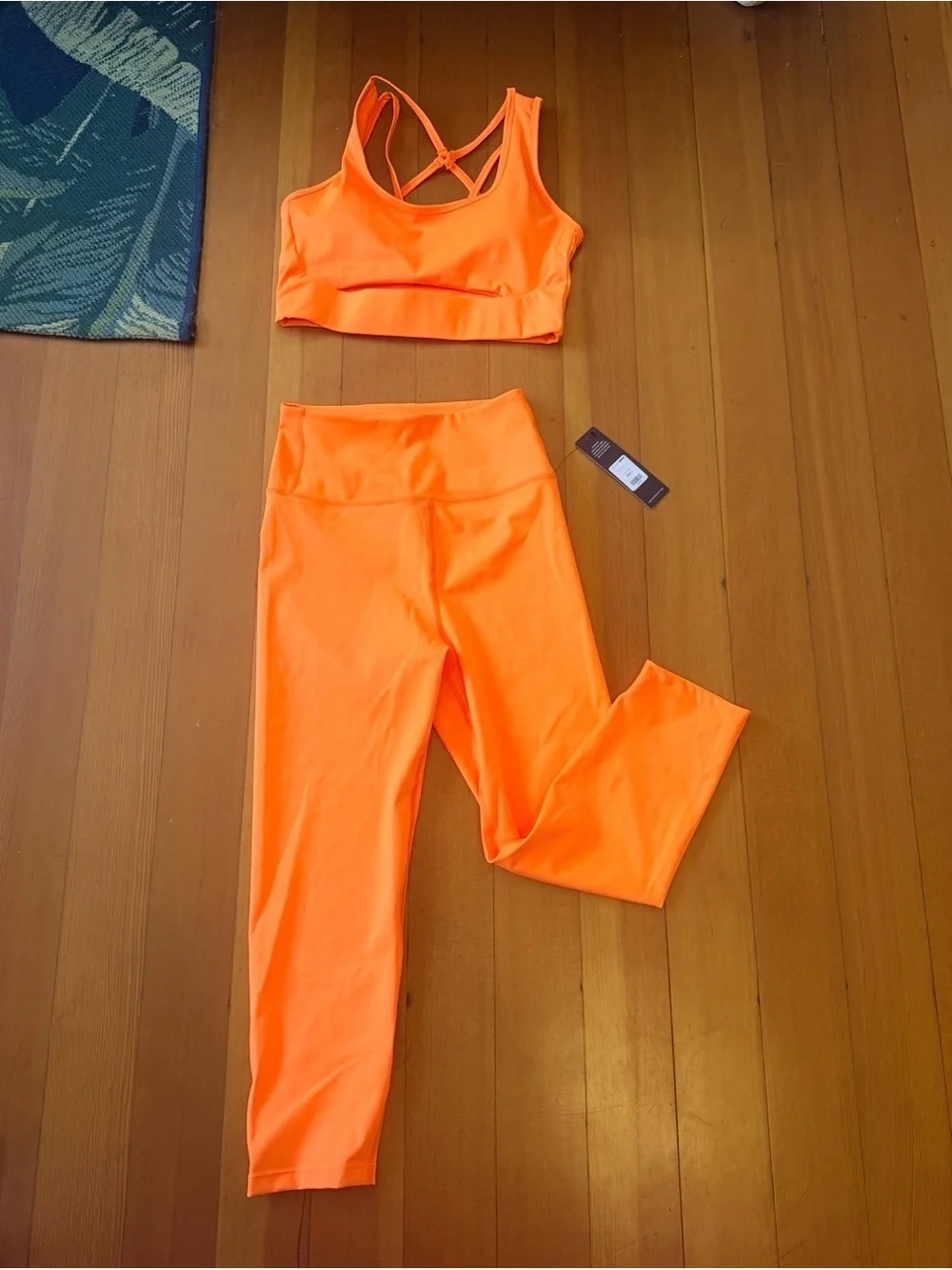NWT Fashion Nova Orange Neon high-Waist Leggings & Strappy Sports Bra Set SIZE S